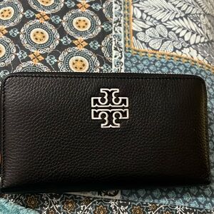 Tory Burch zip around wallet